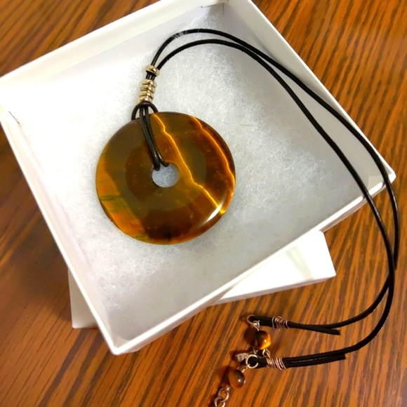 Handmade Tiger's Eye Disc Necklace - Picture 2 of 3